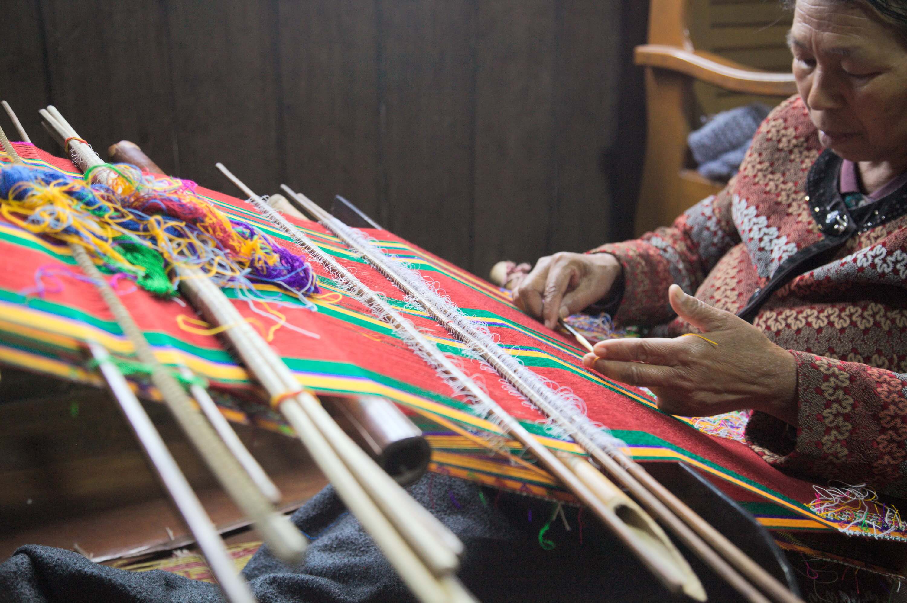 Reviving Traditional Weaving In Remote Myanmar - Pilgrim Magazine